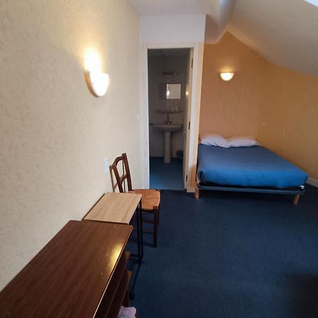 Chambre Chez Marie Et Didier 1 Minute A Pied Du Sanctuaire De Lourdes Exterior foto